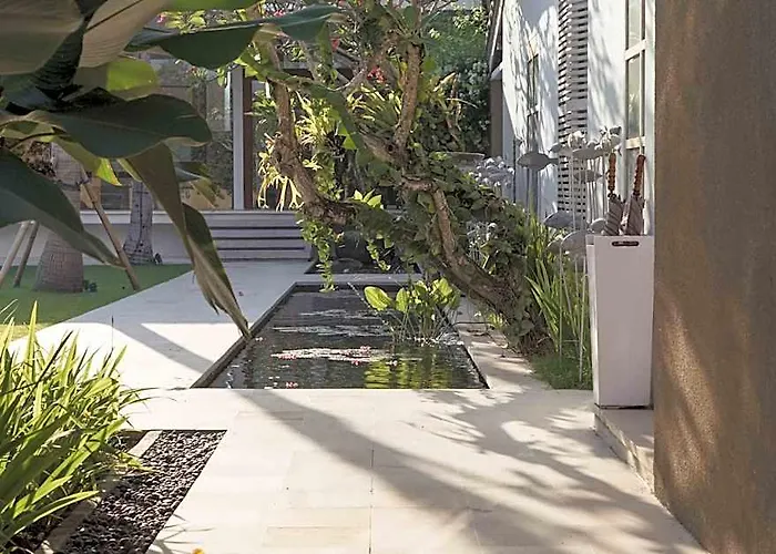 Villa Uma Sapna *